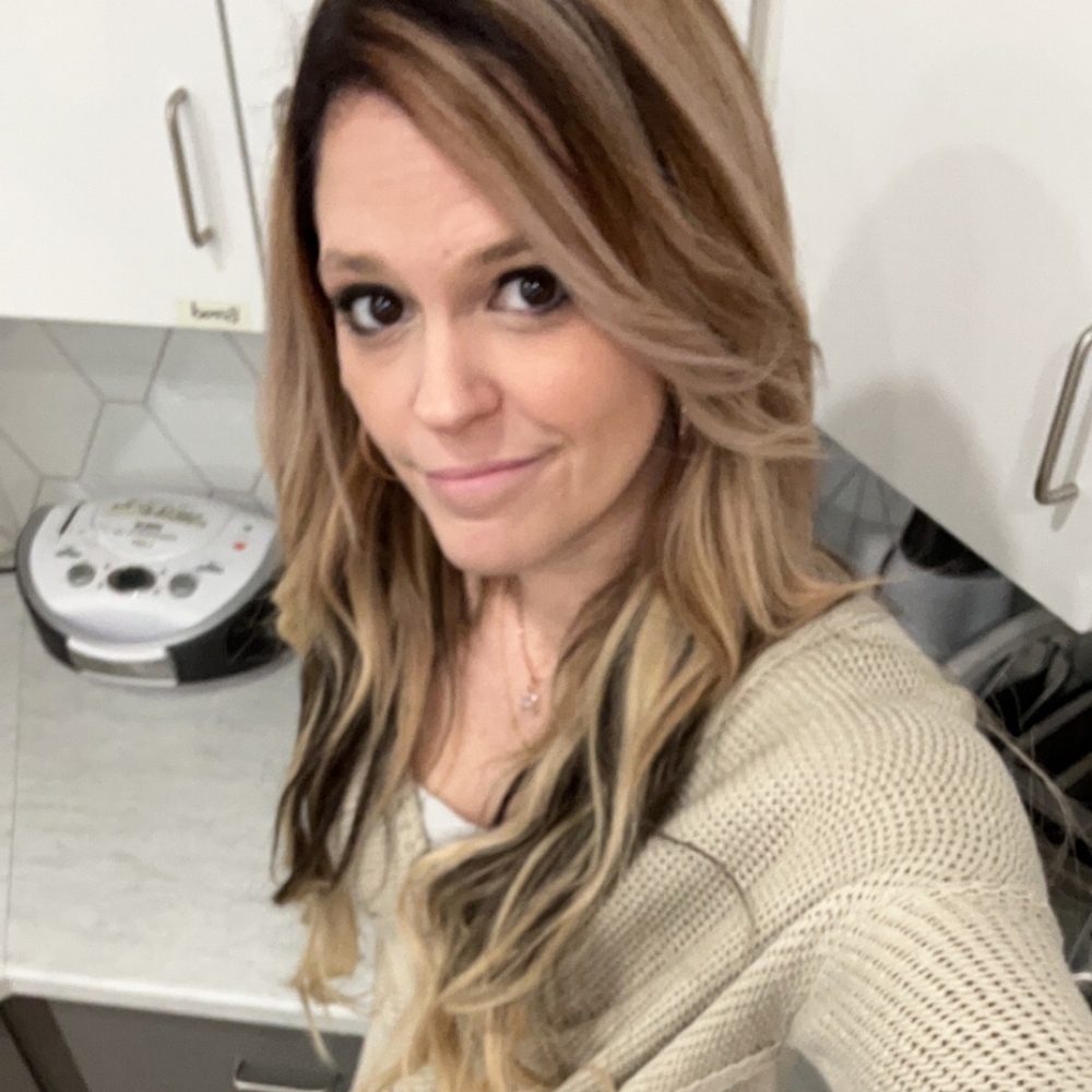 Meet your Posher, Sara